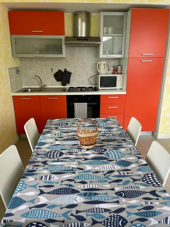 Ocean View Flat With Wi-Fi, Ac And Elevator To Town Apartment Levanto